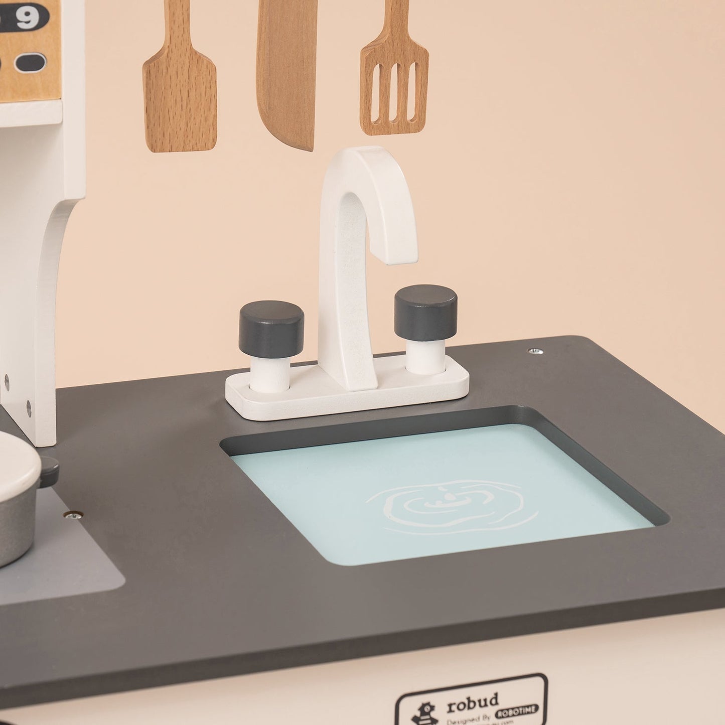 ROBUD Wooden Kids Play Kitchen Playset WG01